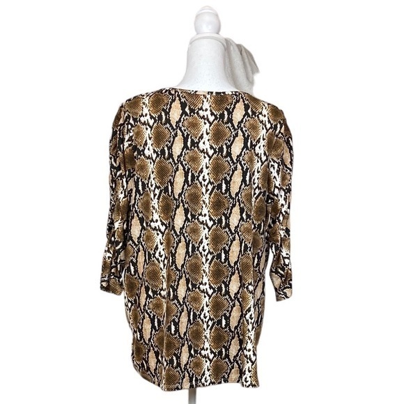 Women’s Inner Circle 3/4 Sleeve‎ Blouse - Picture 4 of 8